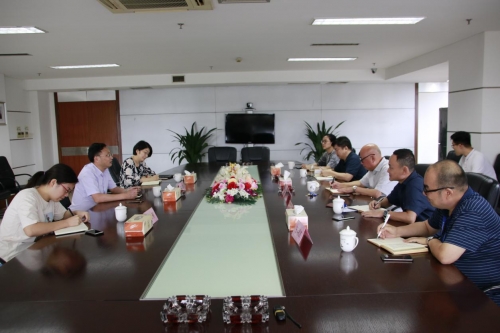 【领导关怀】市建委主任孔春浩莅临天狮娱乐集团开展高层次管理人才对接走访
